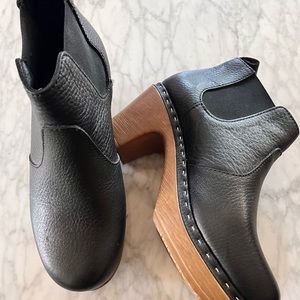 Black leather calou Stockholm Chelsea boots